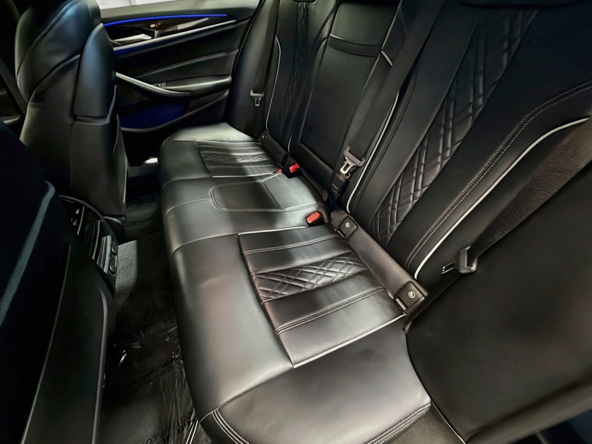 Used 2019 BMW 540i w/ M Sport Package RWD image 13