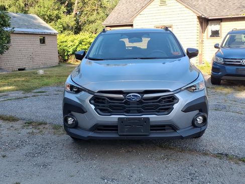 Used 2025 Subaru Crosstrek 2.5i Premium AWD/4WD image 2