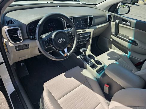 Used 2017 Kia Sportage LX w/ LX Popular Package AWD/4WD image 2