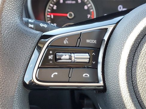 Used 2020 Kia Optima LX image 17