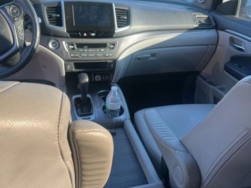 Used 2016 Honda Pilot EX-L image 11