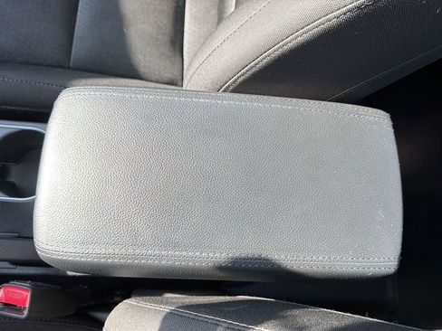 Used 2017 Hyundai Elantra Value Edition image 20