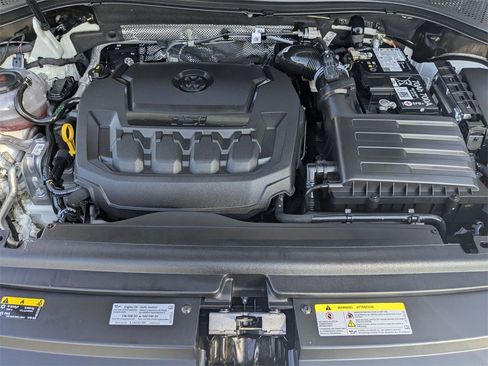 Used 2024 Volkswagen Tiguan Wolfsburg Edition image 32