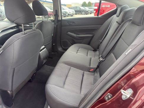 Used 2025 Nissan Altima 2.5 SV AWD/4WD image 18
