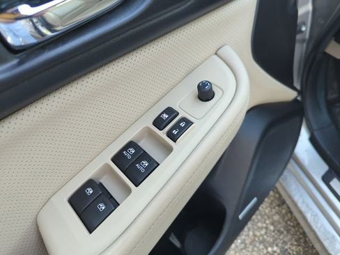 Used 2017 Subaru Legacy 2.5i Limited image 17