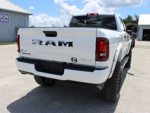 Used 2025 RAM 2500 Big Horn AWD/4WD image 11