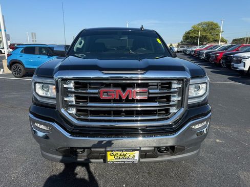 Used 2018 GMC Sierra 1500 SLT w/ SLT Premium Package image 8