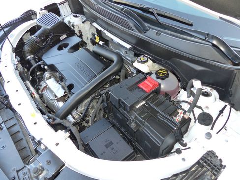 Used 2026 Chevrolet Equinox LT FWD image 16