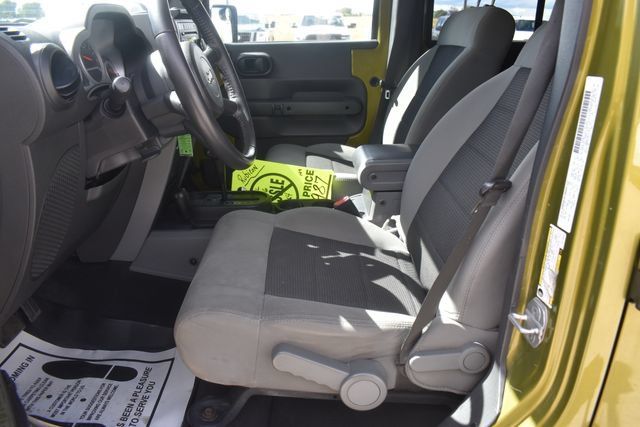 Used 2010 Jeep Wrangler Unlimited Rubicon AWD/4WD image 12