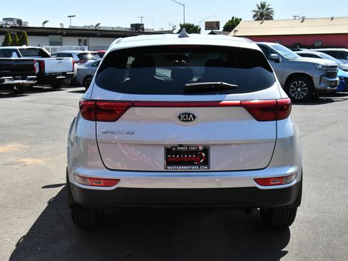 Used 2019 Kia Sportage LX AWD/4WD image 7