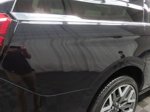 Used 2025 Ford Expedition Max Platinum w/ Platinum Ultimate Package image 40