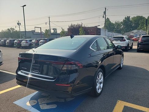 Used 2025 Honda Accord LX image 5