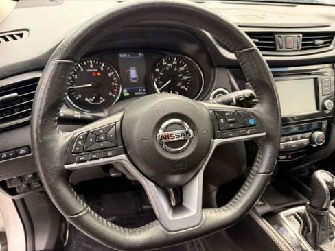 Used 2020 Nissan Rogue SL w/ Premium Package AWD/4WD image 18
