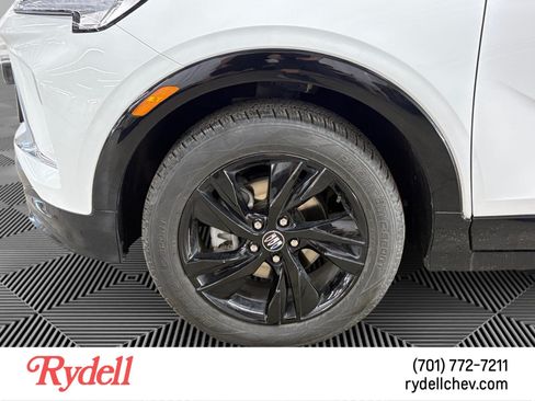 Used 2024 Buick Encore GX Sport Touring AWD/4WD image 9