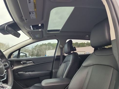 Used 2025 Kia Sportage EX w/ Premium Package image 14