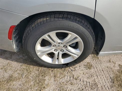 Used 2023 Dodge Charger SXT image 7