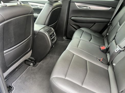 Used 2020 Cadillac XT5 Luxury FWD image 16