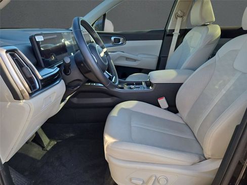 Used 2025 Kia Sorento S w/ Panoramic Sunroof Package FWD image 46