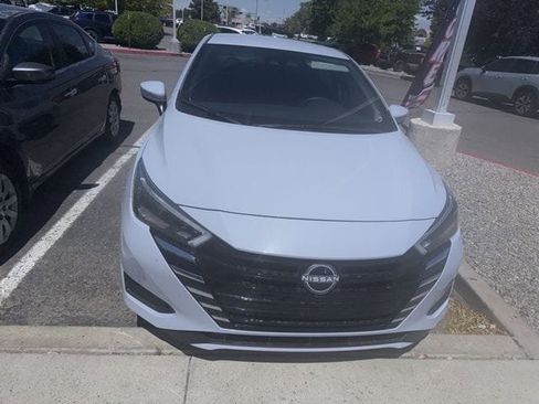 Used 2025 Nissan Versa SV w/ Trunk Package image 4