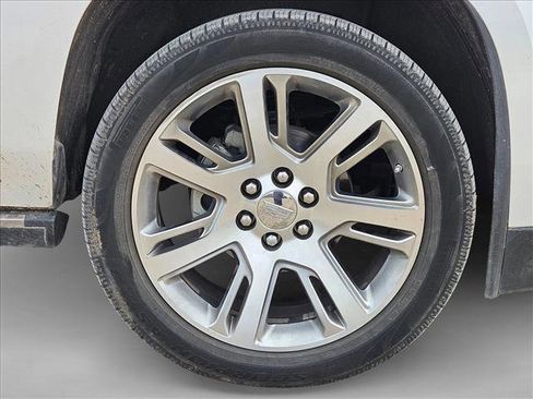 Used 2019 Cadillac Escalade Premium Luxury image 21
