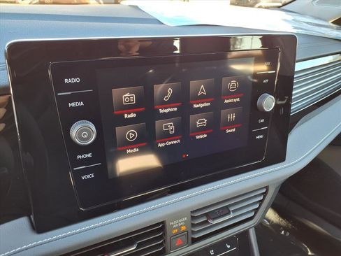 New 2026 Volkswagen Jetta SEL image 15