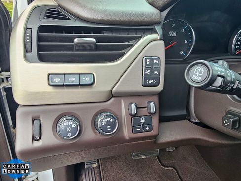 Used 2019 GMC Yukon Denali w/ Denali Ultimate Package AWD/4WD image 16