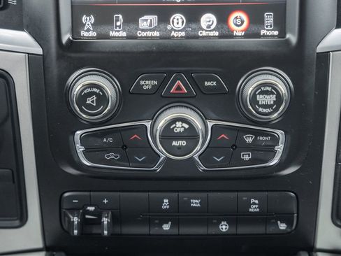 Used 2016 RAM 2500 Big Horn w/ Black Appearance Group image 33