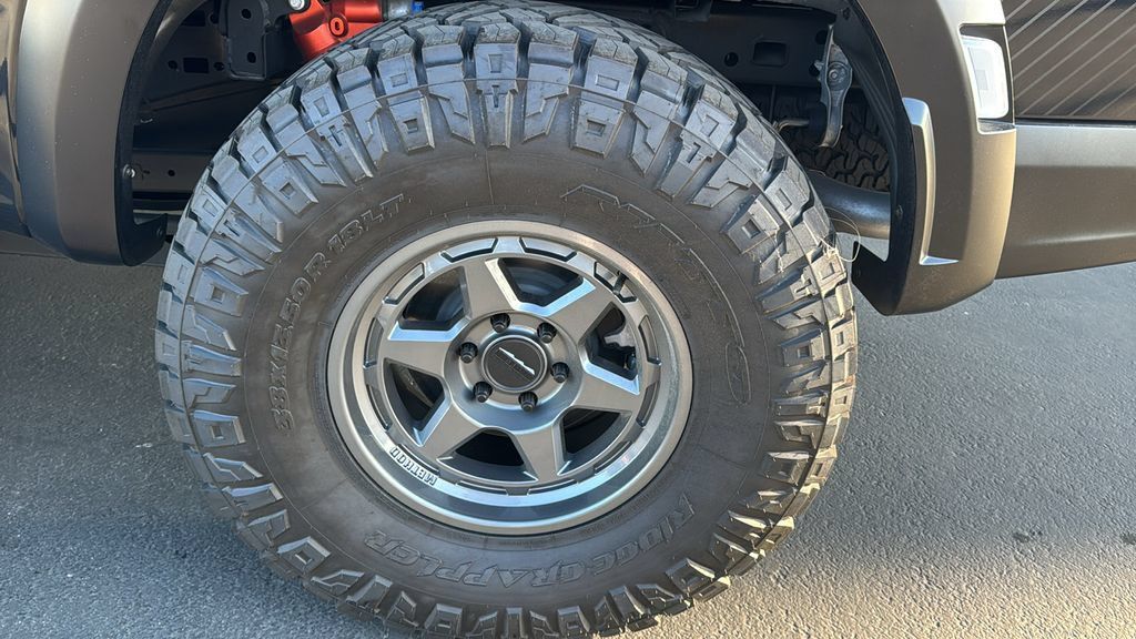 New 2025 Ford F150 Raptor AWD/4WD image 8