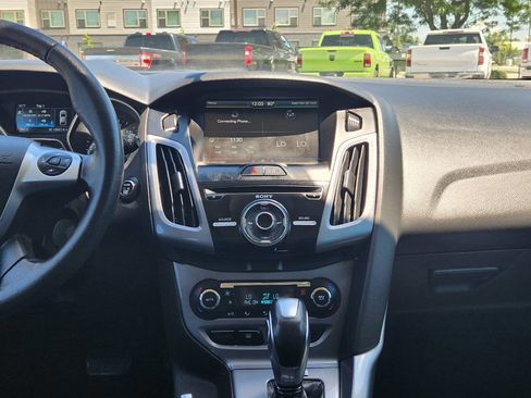 Used 2014 Ford Focus Titanium image 18