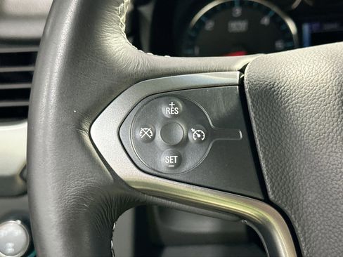 Used 2018 Chevrolet Suburban LS image 21