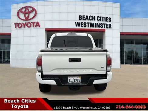 Used 2021 Toyota Tacoma TRD Sport image 10