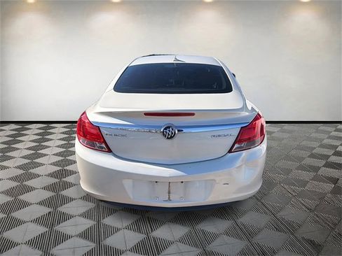 Used 2013 Buick Regal Leather image 4