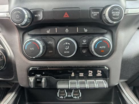 Used 2021 RAM 2500 Big Horn w/ Level B Equipment Group AWD/4WD image 15