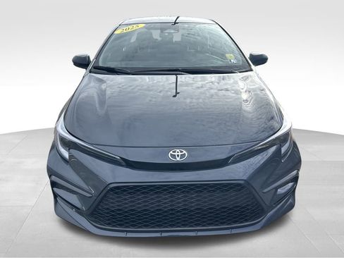 Certified 2025 Toyota Corolla SE image 9