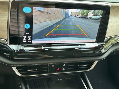 New 2026 Volkswagen Atlas SE AWD/4WD image 25