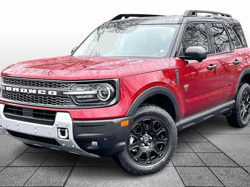 Used 2025 Ford Bronco Sport Badlands w/ Badlands Tech Package image 3