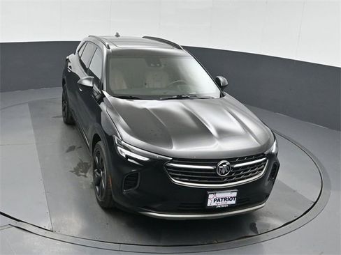 Used 2021 Buick Envision Essence w/ Technology Package I image 36