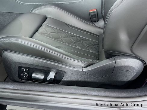 Used 2025 BMW M8 Competition w/ M Carbon Exterior Package AWD/4WD image 20