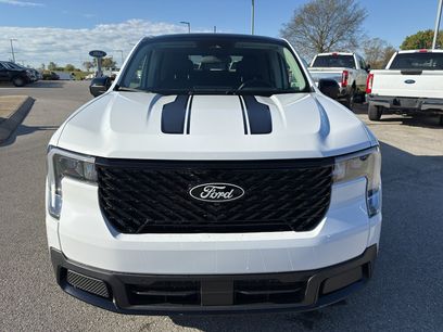 New 2025 Ford Maverick Lariat w/ Black Appearance Package