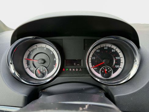 Used 2018 Dodge Grand Caravan SXT w/ Blacktop Package image 10