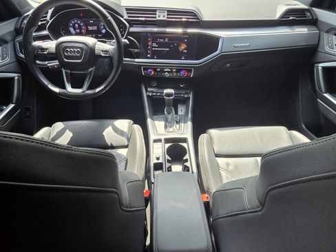 Used 2021 Audi Q3 2.0T Premium w/ Convenience Package AWD/4WD image 16