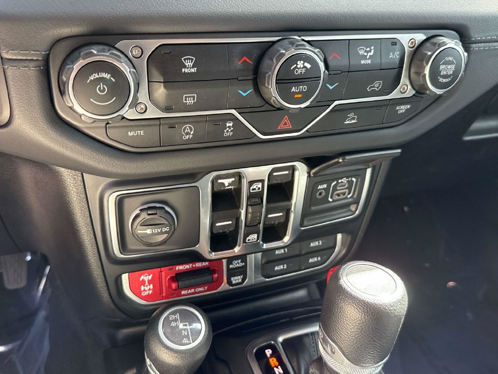 Used 2024 Jeep Wrangler Unlimited Rubicon AWD/4WD image 21