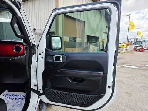 Used 2019 Jeep Wrangler Unlimited Rubicon image 31