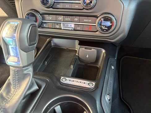 New 2025 Ford Bronco Outer Banks image 24