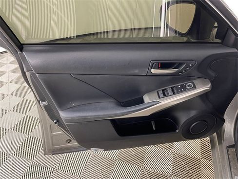 Used 2018 Lexus IS 350 F Sport image 11
