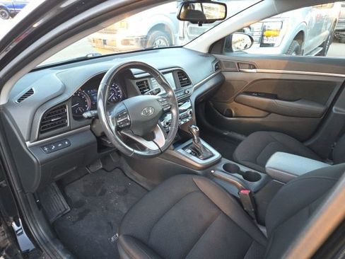 Used 2020 Hyundai Elantra Value Edition w/ Cargo Package (C1) image 9