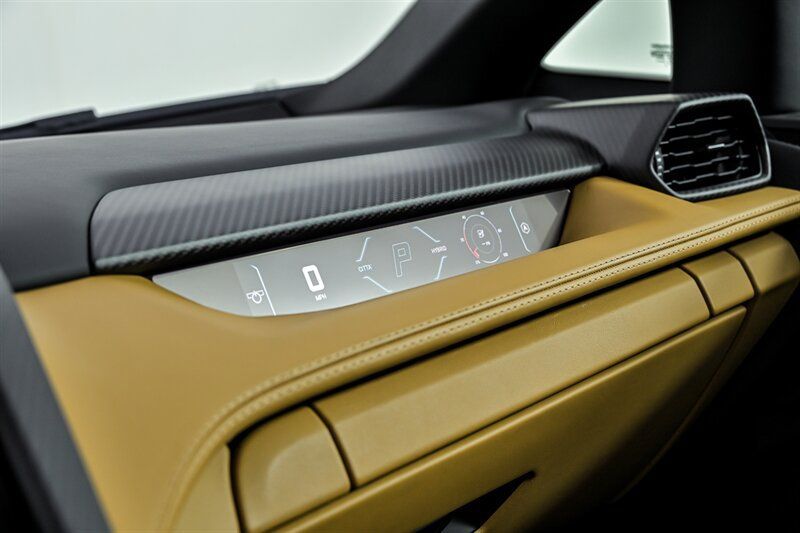 Used 2024 Lamborghini Revuelto AWD/4WD image 73