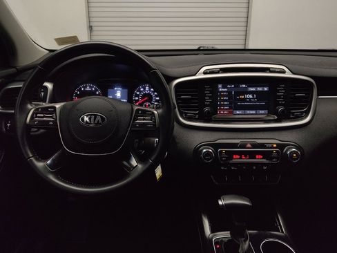 Used 2019 Kia Sorento FWD w/ LX Convenience Package image 22