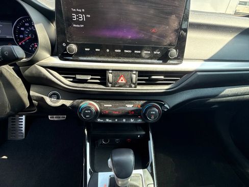 Used 2023 Kia Forte GT FWD image 6