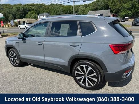 Certified 2023 Volkswagen Taos SE w/ Panoramic Sunroof Package AWD/4WD image 7